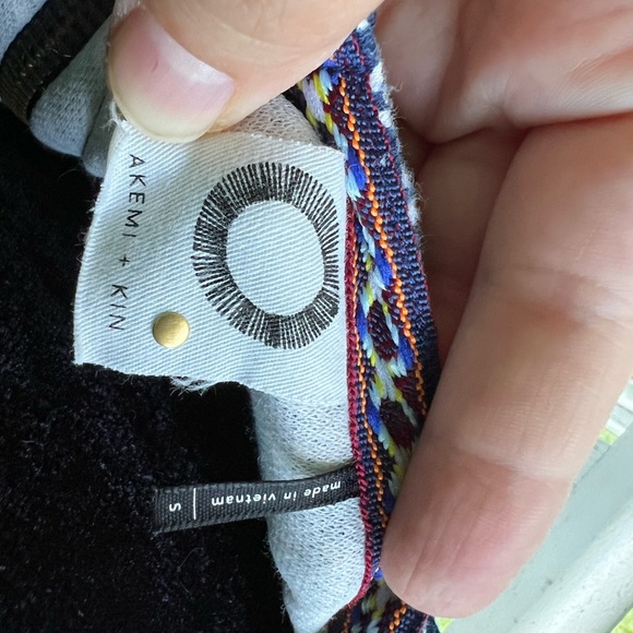 Anthropologie Akemi + Kin Embroidered Women's Tunic top - Picture 8 of 8